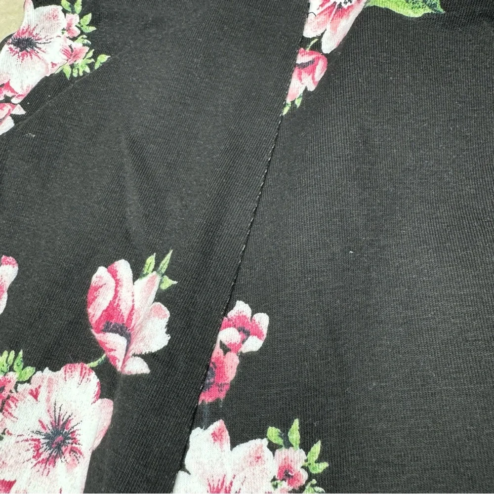 Forever 21 Floral Black Mini Skirt - Picture 4 of 10
